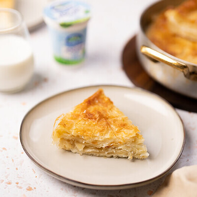 Burek sa sirom